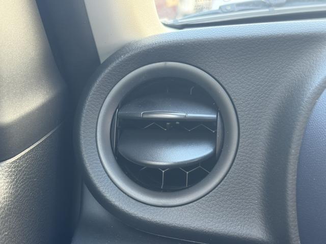 アルト Ｌ　クリアランスソナー　レーンアシスト　衝突被害軽減システム　オートライト　キーレスエントリー　アイドリングストップ　電動格納ミラー　シートヒーター　ＣＶＴ　盗難防止システム　ＡＢＳ　ＥＳＣ（31枚目）