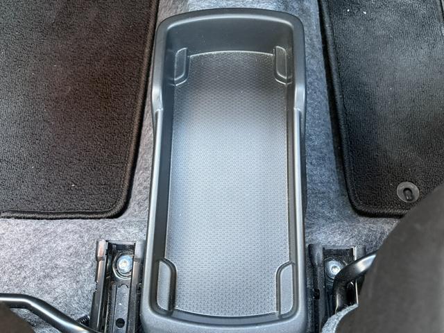 アルト Ｌ　クリアランスソナー　レーンアシスト　衝突被害軽減システム　オートライト　キーレスエントリー　アイドリングストップ　電動格納ミラー　シートヒーター　ＣＶＴ　盗難防止システム　ＡＢＳ　ＥＳＣ（48枚目）