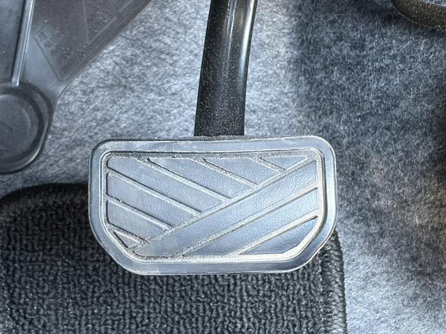 アルト Ｌ　クリアランスソナー　レーンアシスト　衝突被害軽減システム　オートライト　キーレスエントリー　アイドリングストップ　電動格納ミラー　シートヒーター　ＣＶＴ　盗難防止システム　ＡＢＳ　ＥＳＣ（55枚目）