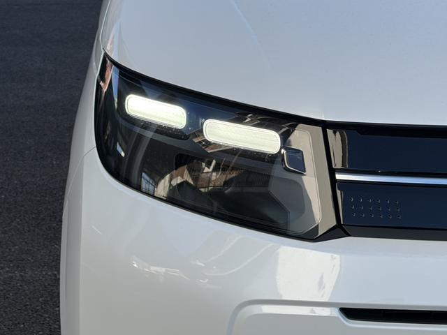 フリード ｅ：ＨＥＶエアー　バックカメラ　クリアランスソナー　レーンアシスト　両側電動スライドドア　オートライト　スマートキー　３列シート　ＣＶＴ　ＵＳＢ　ＥＳＣ（31枚目）