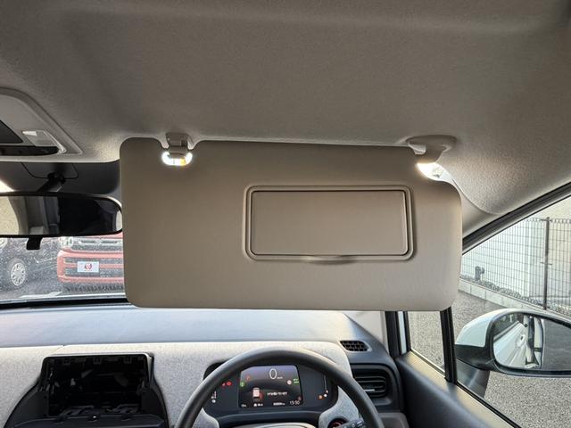 フリード ｅ：ＨＥＶエアー　バックカメラ　クリアランスソナー　レーンアシスト　両側電動スライドドア　オートライト　スマートキー　３列シート　ＣＶＴ　ＵＳＢ　ＥＳＣ（32枚目）