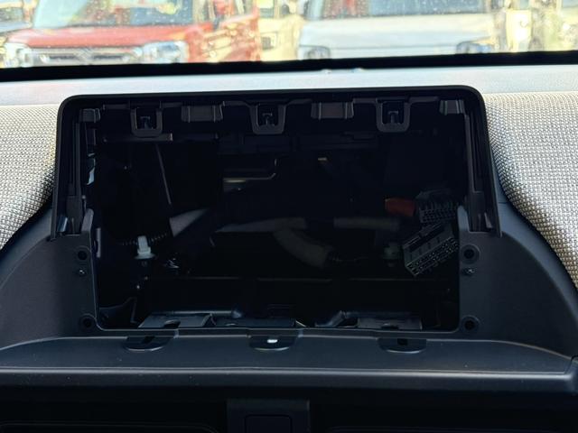 フリード ｅ：ＨＥＶエアー　バックカメラ　クリアランスソナー　レーンアシスト　両側電動スライドドア　オートライト　スマートキー　３列シート　ＣＶＴ　ＵＳＢ　ＥＳＣ（36枚目）