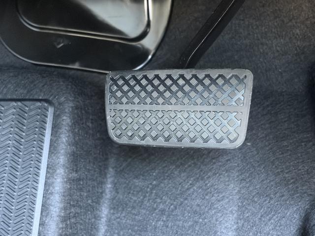 フリード ｅ：ＨＥＶエアー　バックカメラ　クリアランスソナー　レーンアシスト　両側電動スライドドア　オートライト　スマートキー　３列シート　ＣＶＴ　ＵＳＢ　ＥＳＣ（39枚目）