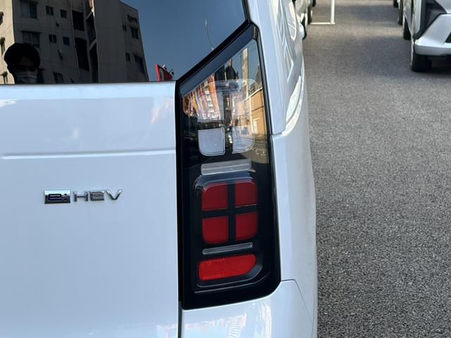 フリード ｅ：ＨＥＶエアー　バックカメラ　クリアランスソナー　レーンアシスト　両側電動スライドドア　オートライト　スマートキー　３列シート　ＣＶＴ　ＵＳＢ　ＥＳＣ（47枚目）