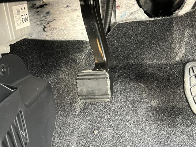 タント L バックカメラ クリアランスソナー 衝突被害軽減システム オートライト LEDヘッドランプ スマートキー アイドリングストップ 電動格納ミラー CVT 盗難防止システム ABS ESC 衝突安全ボディ(40枚目)