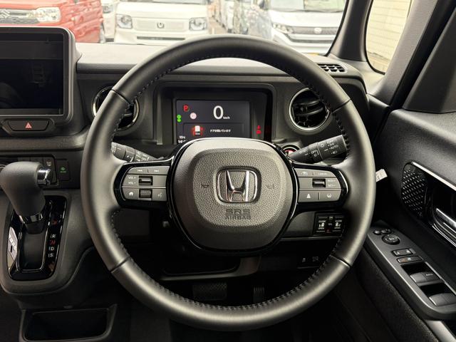 Ｎ－ＢＯＸカスタム ブラックスタイル　バックカメラ　両側電動スライドドア　クリアランスソナー　オートクルーズコントロール　レーンアシスト　衝突被害軽減システム　オートライト　ＬＥＤヘッドランプ　スマートキー　アイドリングストップ（3枚目）