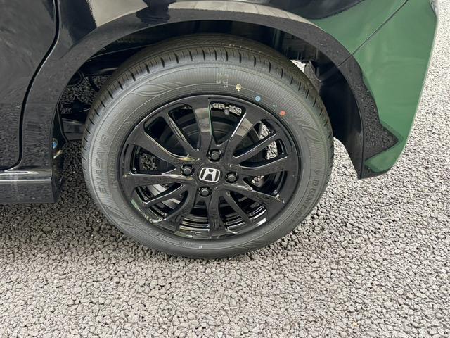 Ｎ－ＢＯＸカスタム ブラックスタイル　両側電動スライドドア　クリアランスソナー　オートクルーズコントロール　レーンアシスト　衝突被害軽減システム　オートライト　ＬＥＤヘッドランプ　スマートキー　アイドリングストップ　電動格納ミラー（20枚目）