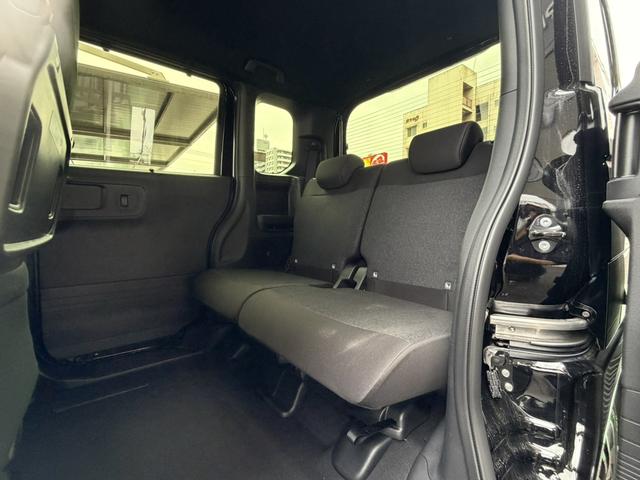 Ｎ－ＢＯＸカスタム ブラックスタイル　両側電動スライドドア　クリアランスソナー　オートクルーズコントロール　レーンアシスト　衝突被害軽減システム　オートライト　ＬＥＤヘッドランプ　スマートキー　アイドリングストップ　電動格納ミラー（26枚目）