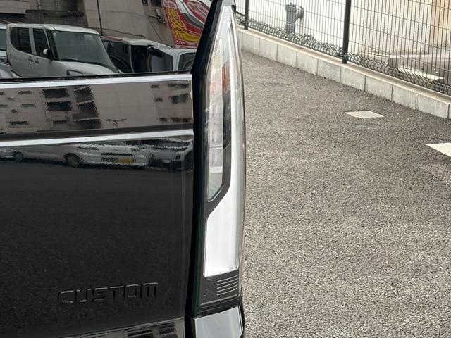 Ｎ－ＢＯＸカスタム ブラックスタイル　両側電動スライドドア　クリアランスソナー　オートクルーズコントロール　レーンアシスト　衝突被害軽減システム　オートライト　ＬＥＤヘッドランプ　スマートキー　アイドリングストップ　電動格納ミラー（49枚目）