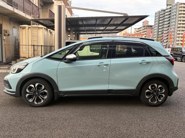 フィット クロスター　ドライブレコーダー　バックカメラ　ナビ　ＴＶ　クリアランスソナー　オートクルーズコントロール　レーンアシスト　衝突被害軽減システム　アルミホイール　オートライト　ＬＥＤヘッドランプ　スマートキー（52枚目）