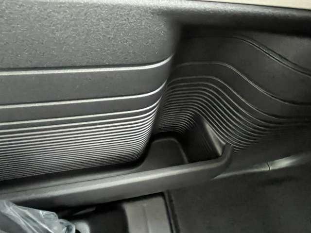 Ｎ－ＢＯＸ ベースグレード　バックカメラ　両側スライド・片側電動　クリアランスソナー　オートクルーズコントロール　レーンアシスト　衝突被害軽減システム　オートライト　ＬＥＤヘッドランプ　スマートキー　アイドリングストップ（38枚目）