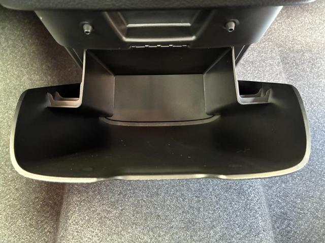 ソリオ ハイブリッドＭＧ　クリアランスソナー　オートクルーズコントロール　レーンアシスト　衝突被害軽減システム　オートライト　スマートキー　アイドリングストップ　電動格納ミラー　ウォークスルー　ＣＶＴ　盗難防止システム（24枚目）