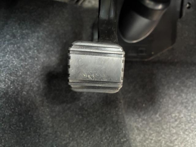 ソリオ ハイブリッドＭＧ　クリアランスソナー　オートクルーズコントロール　レーンアシスト　衝突被害軽減システム　オートライト　スマートキー　アイドリングストップ　電動格納ミラー　ウォークスルー　ＣＶＴ　盗難防止システム（25枚目）