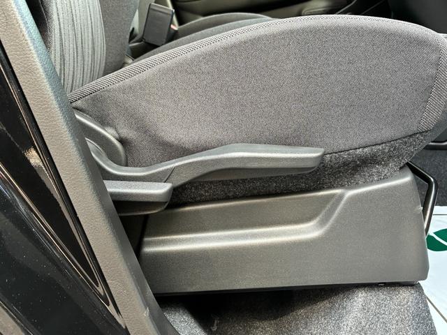 ソリオ ハイブリッドＭＧ　クリアランスソナー　オートクルーズコントロール　レーンアシスト　衝突被害軽減システム　オートライト　スマートキー　アイドリングストップ　電動格納ミラー　ウォークスルー　ＣＶＴ　盗難防止システム（51枚目）