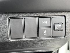 クリアランスソナー付きなので障害物をセンサーで感知し、ドライバーに衝突の危険を知らせてくれます☆ 7