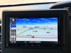 �ʥ��դ���ι�Ԥ�ɥ饤�֤�ڤ����ҤȻ������Ƥ�ƻ�Ǥ��¤����Ȥʤ����������Ȥ��Ƥ���ޤ��� 4