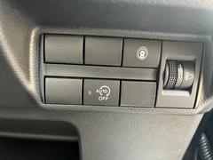 �إ����ɥ�󥰥��ȥåס٥���ޤ���֤���ȼ�ưŪ�˥��󥸥����ߤ���̵�̤�ǳ��������ӽХ������ޤ��ޤ������᤯���󥸥��ƻ�ư������ʤɡ��ɥ饤�С��δ��Фȥ���Τʤ�������������ܻؤ��Ƥ��ޤ��� 7