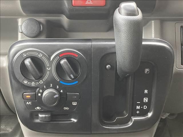 ＮＶ１００クリッパーバン ＤＸ　エマージェンシーブレーキパッケージ　禁煙車・安全装置・衝突被害軽減ブレーキ・横滑り防止装置・アンチロックブレーキ・盗難防止装置・両側スライドドア・ＥＴＣ・キーレス（6枚目）