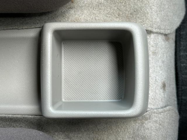 ＮＶ１００クリッパーバン ＤＸ　エマージェンシーブレーキパッケージ　禁煙車・安全装置・衝突被害軽減ブレーキ・横滑り防止装置・アンチロックブレーキ・盗難防止装置・両側スライドドア・ＥＴＣ・キーレス（33枚目）
