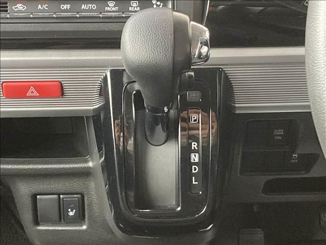 スペーシアカスタム ハイブリッドGS 禁煙車 安全装置 横滑り防止装置 アクセル踏み間違い防止装置 盗難防止装置 両側スライド片側電動ドア 社外ナビ Bluetooth接続 CD DVD アイドリングストップ シートヒーター 純正アルミ(11枚目)