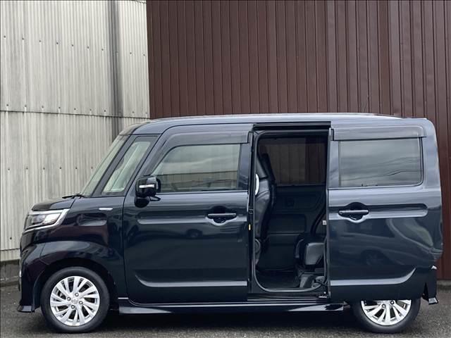 スペーシアカスタム ハイブリッドGS 禁煙車 安全装置 横滑り防止装置 アクセル踏み間違い防止装置 盗難防止装置 両側スライド片側電動ドア 社外ナビ Bluetooth接続 CD DVD アイドリングストップ シートヒーター 純正アルミ(19枚目)