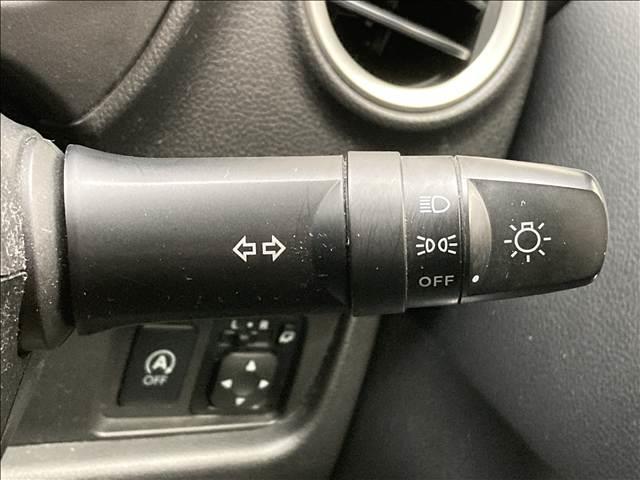 デイズ X Vセレクション 禁煙車 衝突軽減ブレーキ 横滑り防止装置 アクセル踏み間違い防止装置 日産純正ナビ Bluetooth接続 CD DVD バックカメラ 全周囲カメラ アイドリングストップ ETC ドライブレコーダー(15枚目)