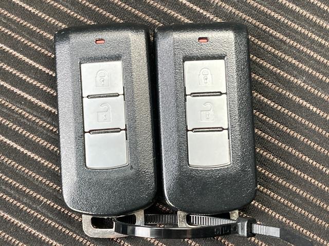 デイズ X Vセレクション 禁煙車 衝突軽減ブレーキ 横滑り防止装置 アクセル踏み間違い防止装置 日産純正ナビ Bluetooth接続 CD DVD バックカメラ 全周囲カメラ アイドリングストップ ETC ドライブレコーダー(46枚目)