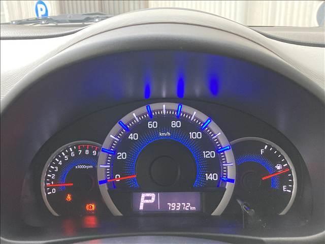 ワゴンR FX 禁煙車 安全装置 横滑り防止装置 盗難防止装置 CDプレーヤー ミュージックプレイヤー接続可 アイドリングストップ シートヒーター パワーステアリング キーレス(3枚目)