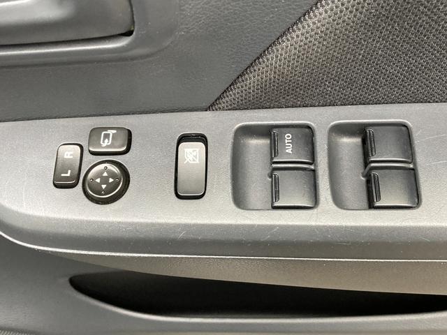 ワゴンR FX 禁煙車 安全装置 横滑り防止装置 盗難防止装置 CDプレーヤー ミュージックプレイヤー接続可 アイドリングストップ シートヒーター パワーステアリング キーレス(36枚目)