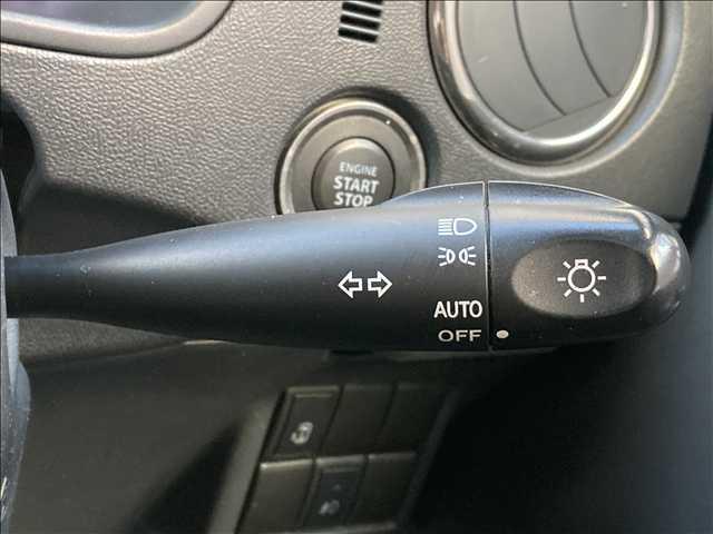 ルークス ハイウェイスターリミテッド　禁煙車　両側スライド片側電動ドア　社外ナビ　Ｂｌｕｅｔｏｏｔｈ接続　ワンセグＴＶ　ＣＤ　ＤＶＤ　オートマチックハイビーム　横滑り防止装置　盗難防止装置　フォグランプ　純正アルミ　スマートキー（14枚目）