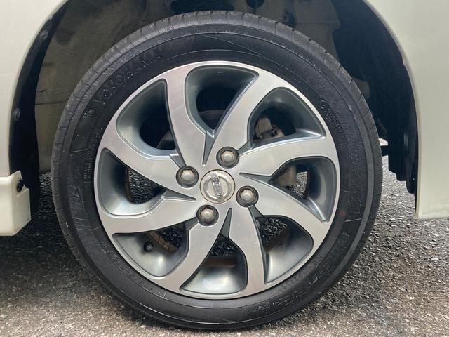 ルークス ハイウェイスターリミテッド　禁煙車　両側スライド片側電動ドア　社外ナビ　Ｂｌｕｅｔｏｏｔｈ接続　ワンセグＴＶ　ＣＤ　ＤＶＤ　オートマチックハイビーム　横滑り防止装置　盗難防止装置　フォグランプ　純正アルミ　スマートキー（21枚目）