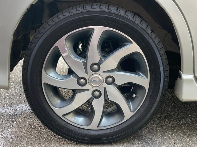 ルークス ハイウェイスターリミテッド　禁煙車　両側スライド片側電動ドア　社外ナビ　Ｂｌｕｅｔｏｏｔｈ接続　ワンセグＴＶ　ＣＤ　ＤＶＤ　オートマチックハイビーム　横滑り防止装置　盗難防止装置　フォグランプ　純正アルミ　スマートキー（22枚目）