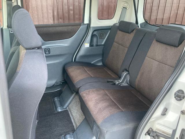 ルークス ハイウェイスターリミテッド　禁煙車　両側スライド片側電動ドア　社外ナビ　Ｂｌｕｅｔｏｏｔｈ接続　ワンセグＴＶ　ＣＤ　ＤＶＤ　オートマチックハイビーム　横滑り防止装置　盗難防止装置　フォグランプ　純正アルミ　スマートキー（27枚目）