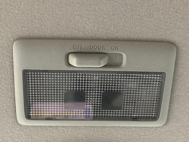 ルークス ハイウェイスターリミテッド　禁煙車　両側スライド片側電動ドア　社外ナビ　Ｂｌｕｅｔｏｏｔｈ接続　ワンセグＴＶ　ＣＤ　ＤＶＤ　オートマチックハイビーム　横滑り防止装置　盗難防止装置　フォグランプ　純正アルミ　スマートキー（31枚目）