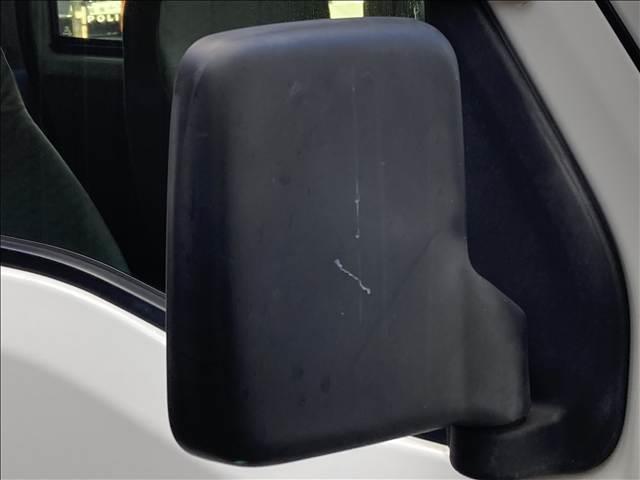 エブリイ PAリミテッド 禁煙車 両側スライドドア 純正ラジオ ETC キーレス 安全装置 衝突軽減ブレーキ 横滑り防止装置 盗難防止装置 パワーステアリング エアコン(11枚目)