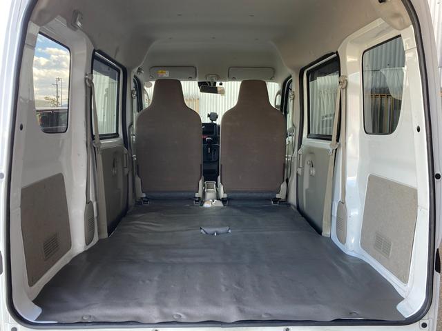 エブリイ PAリミテッド 禁煙車 両側スライドドア 純正ラジオ ETC キーレス 安全装置 衝突軽減ブレーキ 横滑り防止装置 盗難防止装置 パワーステアリング エアコン(25枚目)