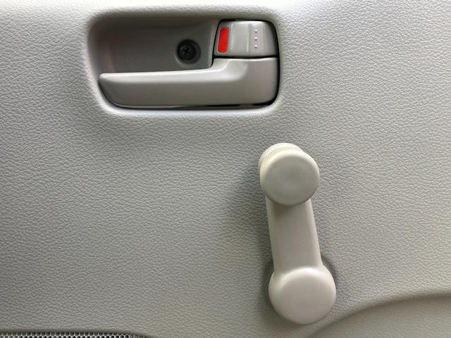 エブリイ PAリミテッド 禁煙車 両側スライドドア 純正ラジオ ETC キーレス 安全装置 衝突軽減ブレーキ 横滑り防止装置 盗難防止装置 パワーステアリング エアコン(35枚目)