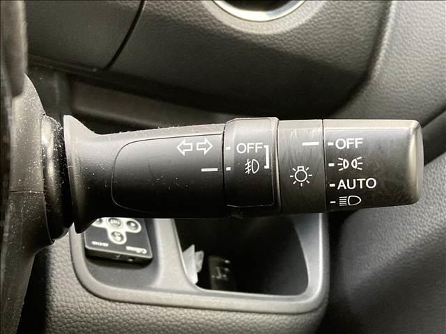 Ｎ－ＢＯＸカスタム Ｇ・Ｌホンダセンシング　禁煙車　ホンダ純正ナビ　Ｂｌｕｅｔｏｏｔｈ　ＣＤ　ＤＶＤ　バックカメラ　ＥＴＣ　クルーズコントロール　純正アルミ　スマートキー　衝突軽減ブレーキ　横滑り防止装置　障害物センサー　アクセル踏み間違い防止（17枚目）