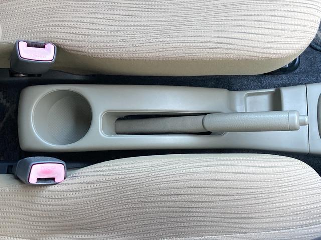 ミラ Ｌ　禁煙車　ダイハツ純正カーラジオ　ＣＤプレーヤー　ＥＴＣ　キーレス　横滑り防止装置　盗難防止装置　パワーステアリング　パワーウィンドウ　エアコン（29枚目）