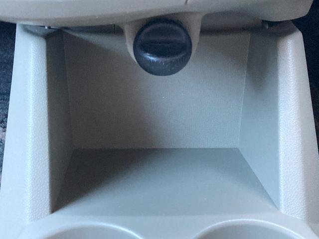 ミラ Ｌ　禁煙車　ダイハツ純正カーラジオ　ＣＤプレーヤー　ＥＴＣ　キーレス　横滑り防止装置　盗難防止装置　パワーステアリング　パワーウィンドウ　エアコン（31枚目）