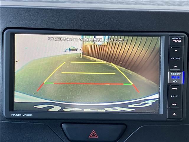 タント Ｌ　ＳＡＩＩＩ　禁煙車　両側スライドドア　ダイハツ純正ナビ　Ｂｌｕｅｔｏｏｔｈ　ＣＤ　ＤＶＤ　バックカメラ　ＥＴＣ　アイドリングストップ　キーレス　衝突軽減ブレーキ　横滑り防止装置　障害物センサー　盗難防止装置（10枚目）