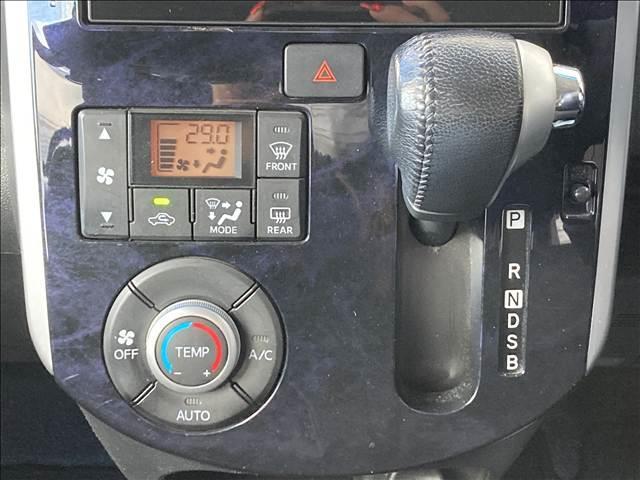 タント カスタムＲＳ　トップエディションＳＡＩＩＩ　禁煙車　両側電動スライドドア　ダイハツ純正ナビ　Ｂｌｕｅｔｏｏｔｈ　ＣＤ　ＤＶＤ　バックカメラ　ＥＴＣ　アイドリングストップ　シートヒーター　ドライブレコーダー　純正アルミ　スマートキー　盗難防止装置（9枚目）