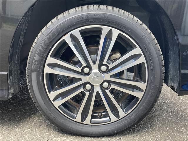 タント カスタムＲＳ　トップエディションＳＡＩＩＩ　禁煙車　両側電動スライドドア　ダイハツ純正ナビ　Ｂｌｕｅｔｏｏｔｈ　ＣＤ　ＤＶＤ　バックカメラ　ＥＴＣ　アイドリングストップ　シートヒーター　ドライブレコーダー　純正アルミ　スマートキー　盗難防止装置（19枚目）