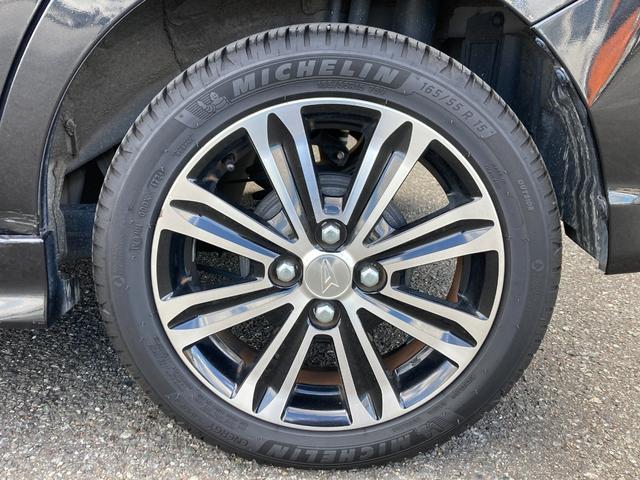 タント カスタムＲＳ　トップエディションＳＡＩＩＩ　禁煙車　両側電動スライドドア　ダイハツ純正ナビ　Ｂｌｕｅｔｏｏｔｈ　ＣＤ　ＤＶＤ　バックカメラ　ＥＴＣ　アイドリングストップ　シートヒーター　ドライブレコーダー　純正アルミ　スマートキー　盗難防止装置（21枚目）