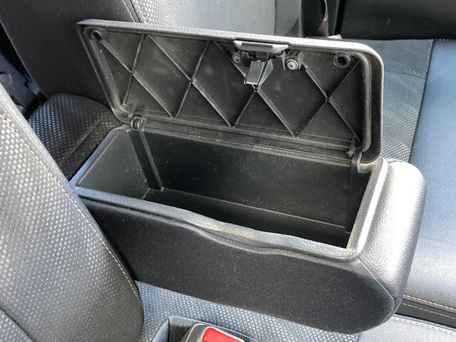 タント カスタムＲＳ　トップエディションＳＡＩＩＩ　禁煙車　両側電動スライドドア　ダイハツ純正ナビ　Ｂｌｕｅｔｏｏｔｈ　ＣＤ　ＤＶＤ　バックカメラ　ＥＴＣ　アイドリングストップ　シートヒーター　ドライブレコーダー　純正アルミ　スマートキー　盗難防止装置（41枚目）