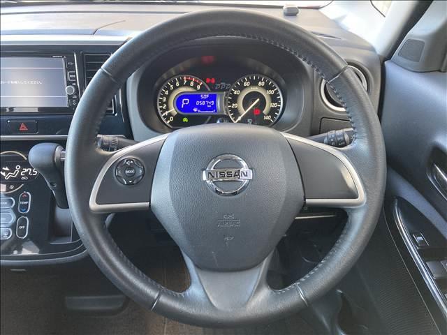 デイズルークス ハイウェイスター　Ｘ　禁煙車　両側スライド片側電動ドア　日産純正ナビ　Ｂｌｕｅｔｏｏｔｈ接続　ＣＤ　ＤＶＤ　バックカメラ　全周囲カメラ　アイドリングストップ　スマートキー　衝突軽減ブレーキ　アクセル踏み間違い防止装置（9枚目）