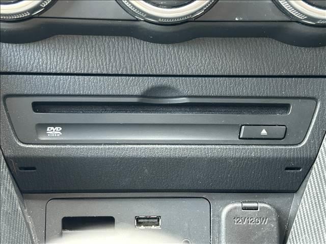 デミオ 13S Lパッケージ 禁煙車 マツダ純正ナビ Bluetooth CD DVD バックカメラ ETC アイドリングストップ 純正アルミ スマートキー 衝突軽減ブレーキ 横滑り防止装置 盗難防止装置 パワーステアリング(8枚目)