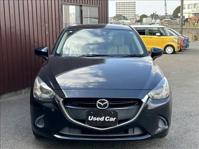 デミオ 13S Lパッケージ 禁煙車 マツダ純正ナビ Bluetooth CD DVD バックカメラ ETC アイドリングストップ 純正アルミ スマートキー 衝突軽減ブレーキ 横滑り防止装置 盗難防止装置 パワーステアリング(18枚目)