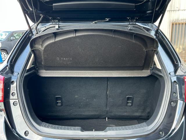 デミオ 13S Lパッケージ 禁煙車 マツダ純正ナビ Bluetooth CD DVD バックカメラ ETC アイドリングストップ 純正アルミ スマートキー 衝突軽減ブレーキ 横滑り防止装置 盗難防止装置 パワーステアリング(28枚目)