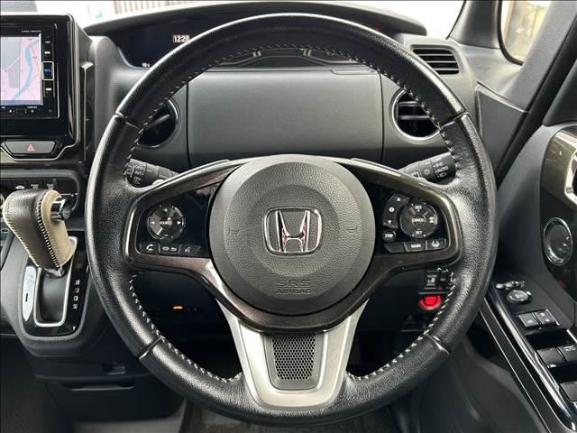 N-BOXカスタム カスタム G・Lターボ Honda SENSING(14枚目)